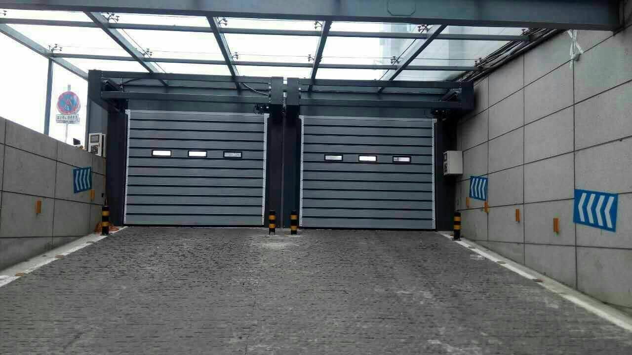 阜新硬質快速門廠家